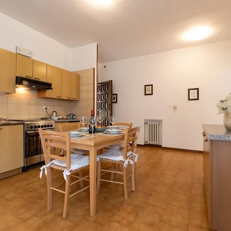Casa Lombardi Apartment Malcesine